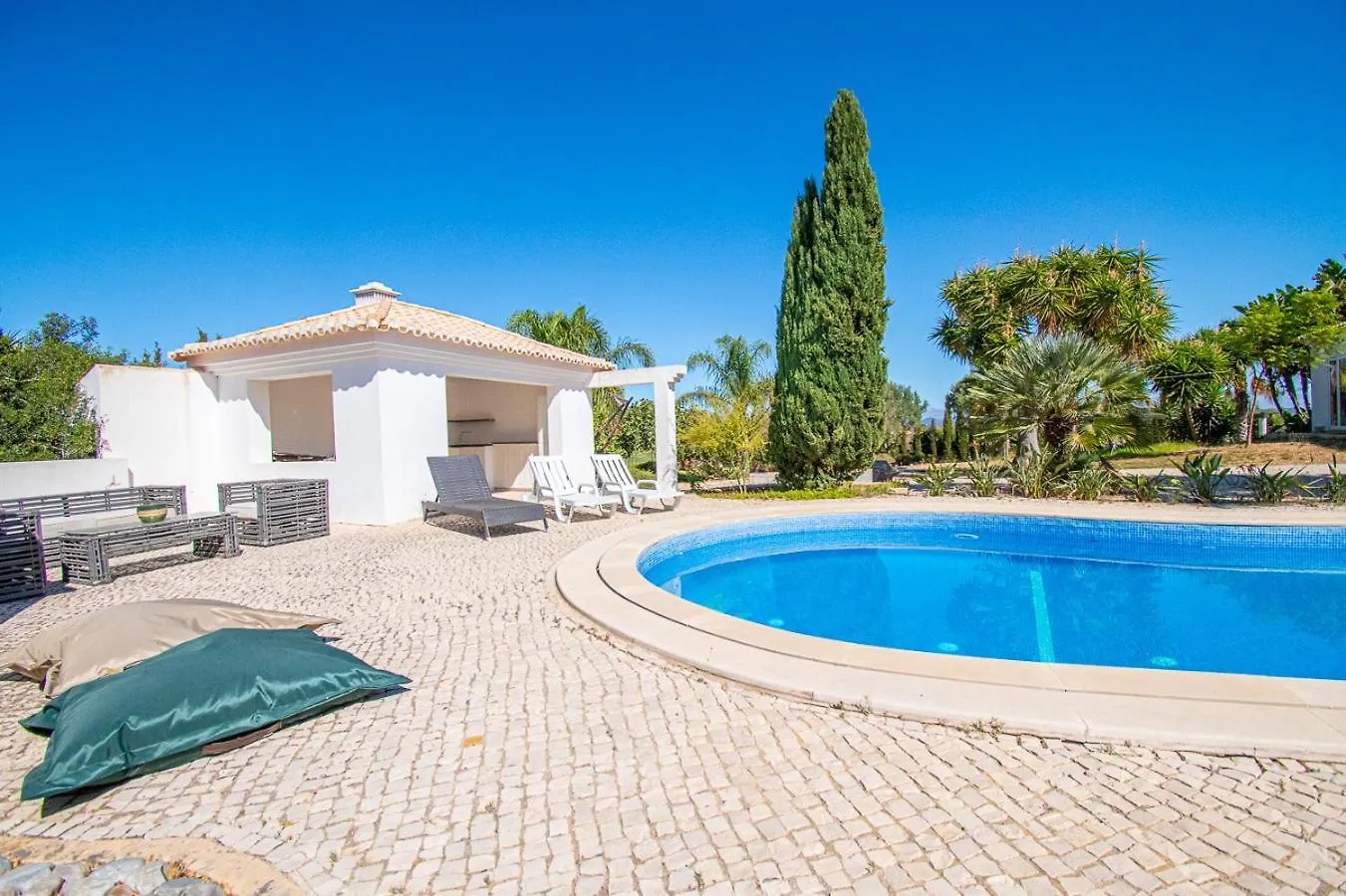 Vila Yoba Horse Farm - Charming 3-Bedroom Farmhouse Carvoeiro