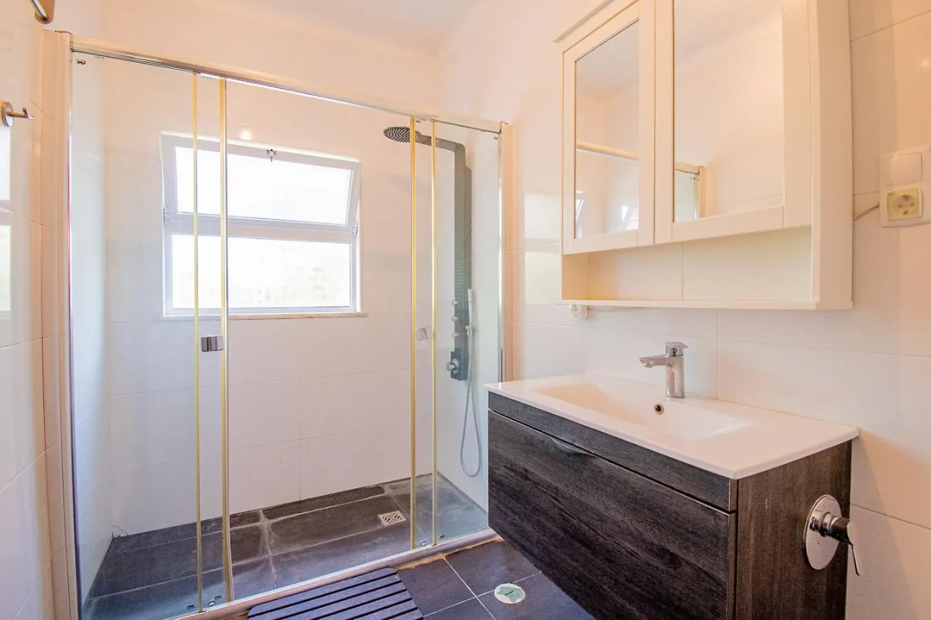 Yoba Horse Farm - Charming 3-Bedroom Farmhouse Carvoeiro  0*, Carvoeiro (Lagoa)